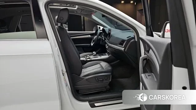 Audi Q5 (FY) 2021 Белый из Кореи, фото 2