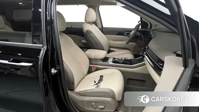 Kia The New Carnival 4th Generation 2025 Черный из Кореи, фото 2