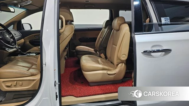 Kia The New Carnival 2018 Белый из Кореи, фото 2