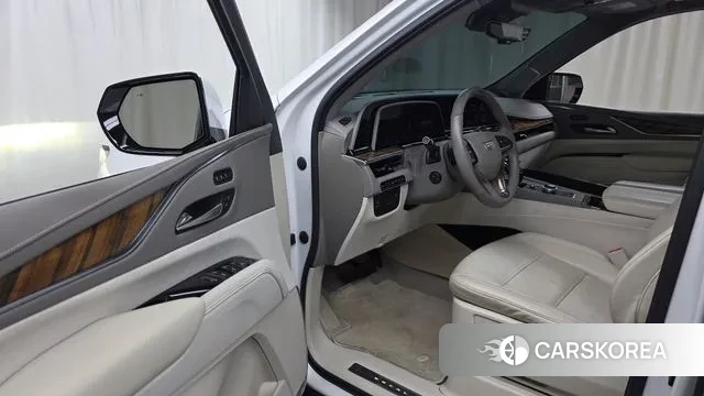 Cadillac Escalade 5th Generation 2022 Белый из Кореи, фото 2