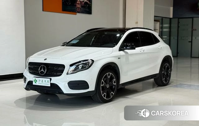 Mercedes-Benz GLA 2019 Белый из Китая, фото 2