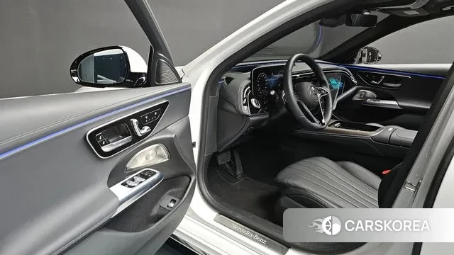 Mercedes-Benz E-Class W214 2024 Белый из Кореи, фото 2