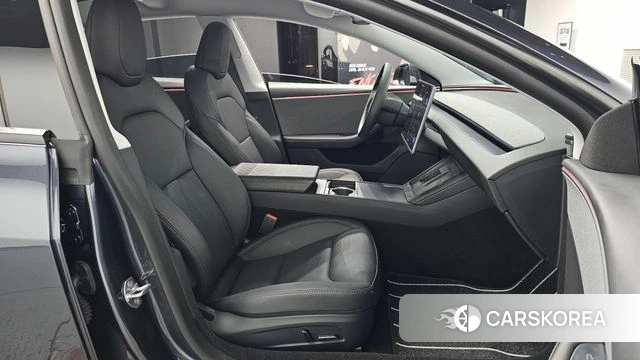 Tesla Model 3 2025 Серый из Кореи, фото 2