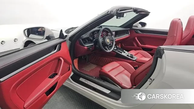 Porsche 911(992) 2021 Серый из Кореи, фото 2