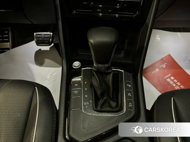 Volkswagen Tiguan L 2023 Черный из Китая, фото 2