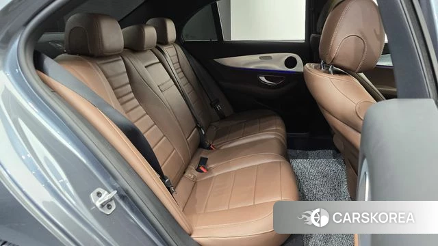 Mercedes-Benz E-Class W213 2020 Серый из Кореи, фото 2