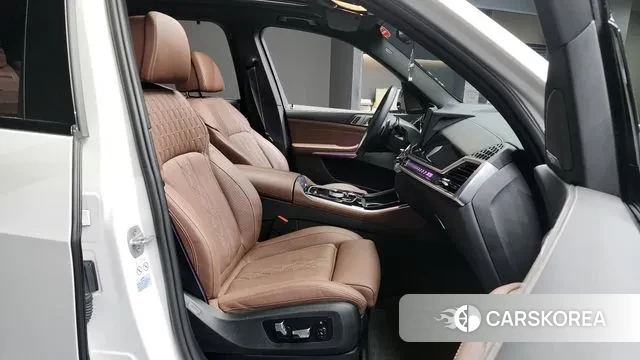 BMW X5 (G05) 2024 Белый из Кореи, фото 2