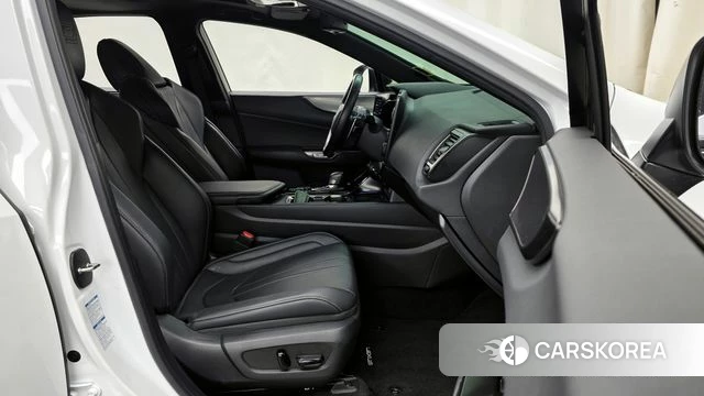 Lexus NX450h + 2nd generation 2022 Белый из Кореи, фото 2