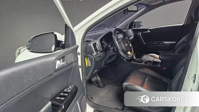 Kia Sportage 4th Generation 2018 Белый из Кореи, фото 2