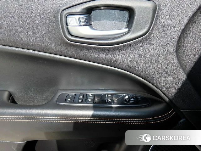 Jeep Compass 2nd Generation 2018 Синий из Кореи, фото 2