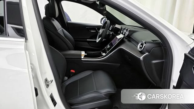 Mercedes-Benz C-Class W206 2025 Белый из Кореи, фото 2