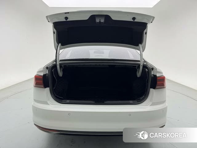 Volkswagen Bora 2019 Белый из Китая, фото 2