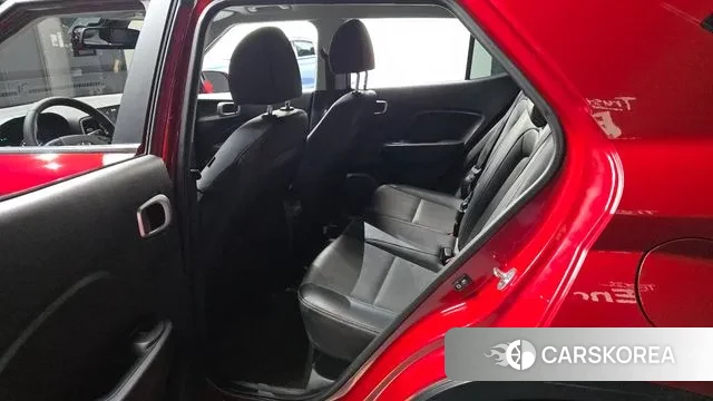 Hyundai Venue 2019 Красный из Кореи, фото 2