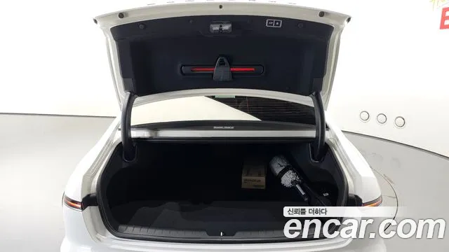 Hyundai Grandeur (GN7) id 2679800 из Кореи 2