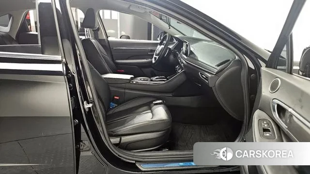 Hyundai Sonata (DN8) 2022 Черный из Кореи, фото 2