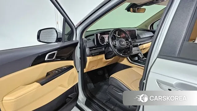 Kia Carnival 4th generation 2021 Серебряный из Кореи, фото 2
