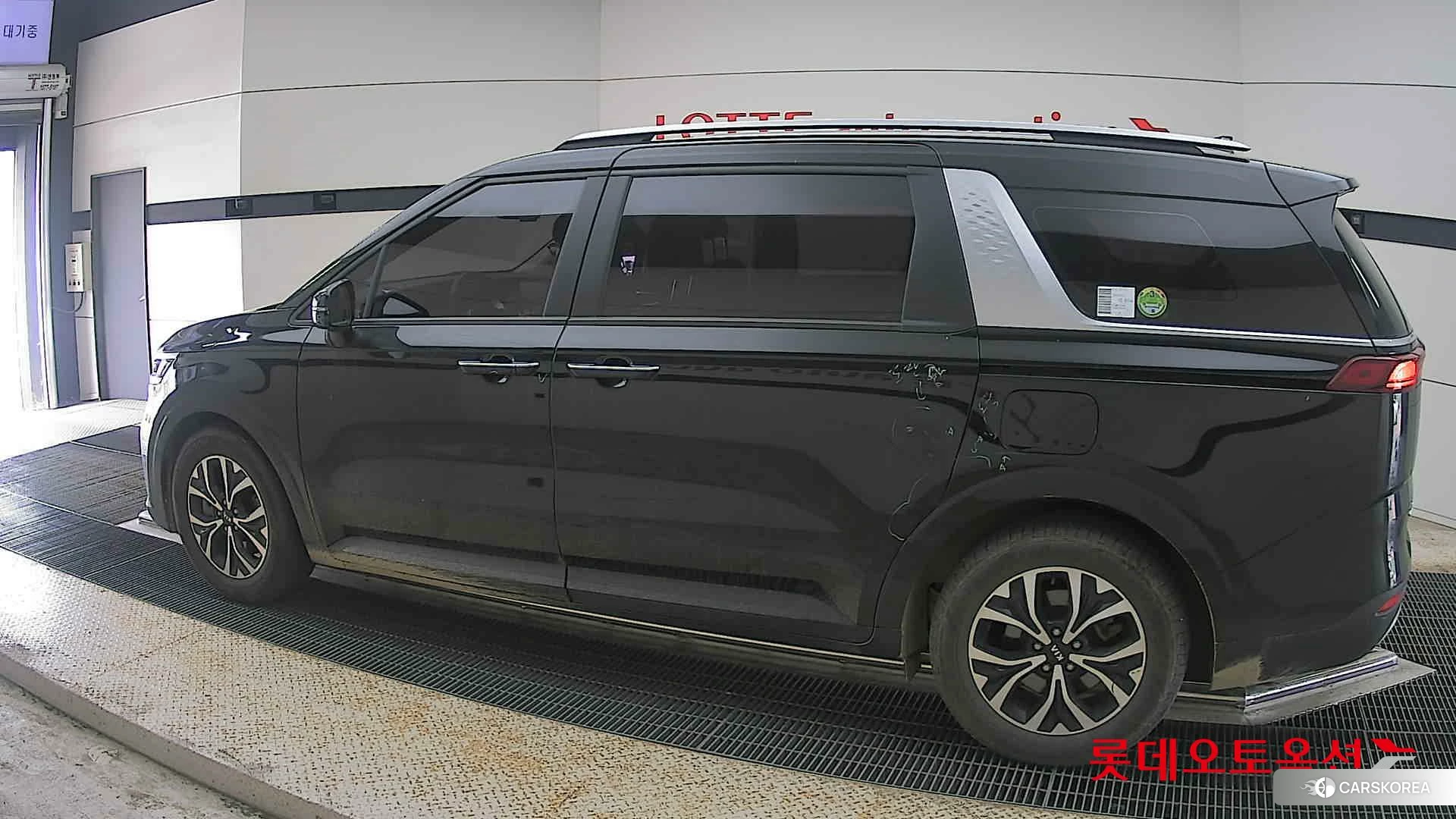 Kia Carnival 2021 Aurora Black Pearl из Кореи, фото 2