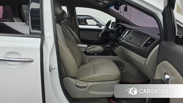 Kia All New Carnival 2018 Белый из Кореи, фото 2