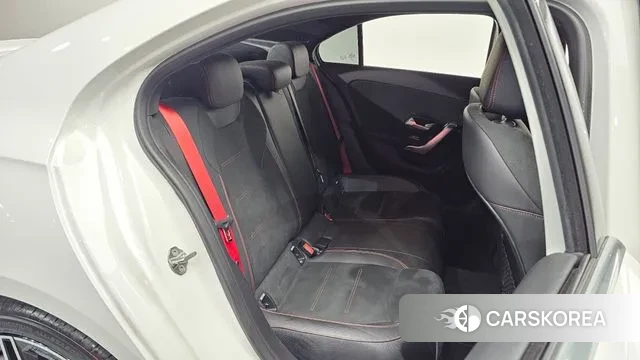 Mercedes-Benz A-Class W177 2020 Белый из Кореи, фото 2