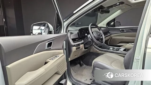 Kia The New Carnival 4th Generation 2024 Серебристо-серый из Кореи, фото 2