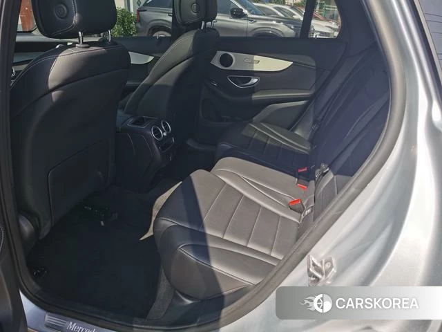 Mercedes-Benz GLC 2023 Серебристо-серый из Китая, фото 2