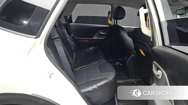 Kia Niro Plus 2022 Белый из Кореи, фото 2