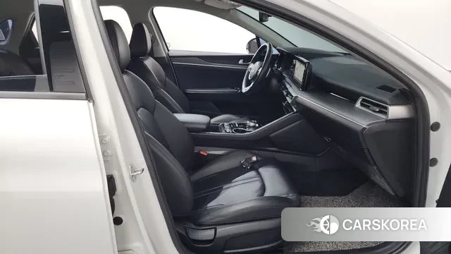 Kia K5 3rd generation 2023 Белый из Кореи, фото 2