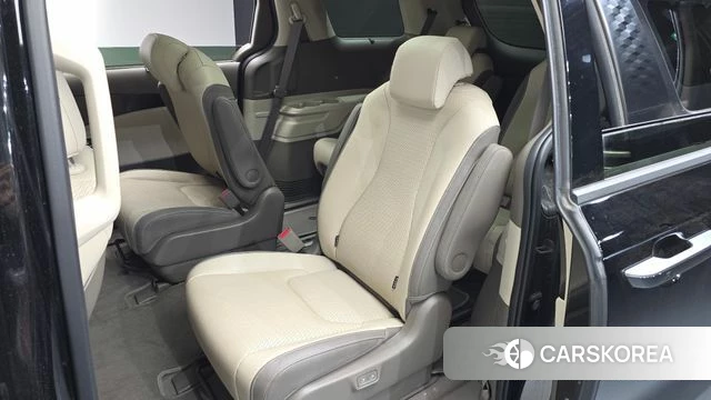 Kia Carnival 4th generation 2023 Черный из Кореи, фото 2