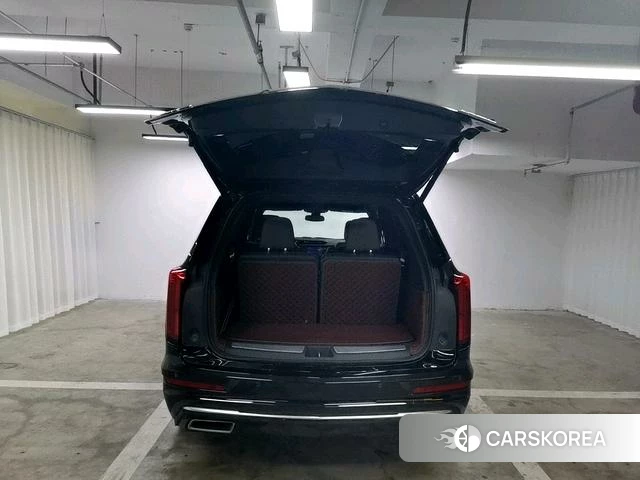 Cadillac XT6 2023 Черный из Китая, фото 2