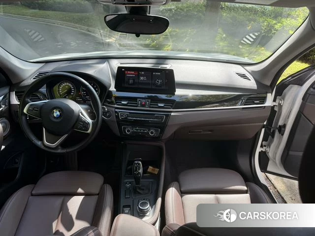 BMW X1 2021 Белый из Китая, фото 2