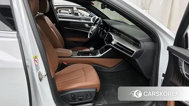 Audi A6 (C8) 2023 Белый из Кореи, фото 2