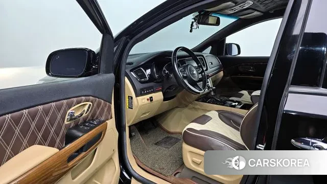 Kia All New Carnival 2018 Черный из Кореи, фото 2