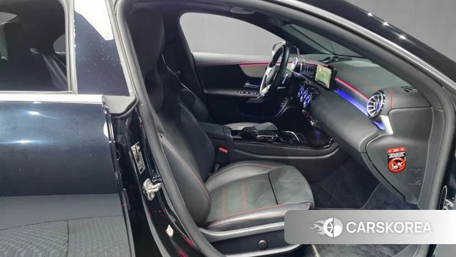 Mercedes-Benz CLA-Class C118 2023 Черный из Кореи, фото 2