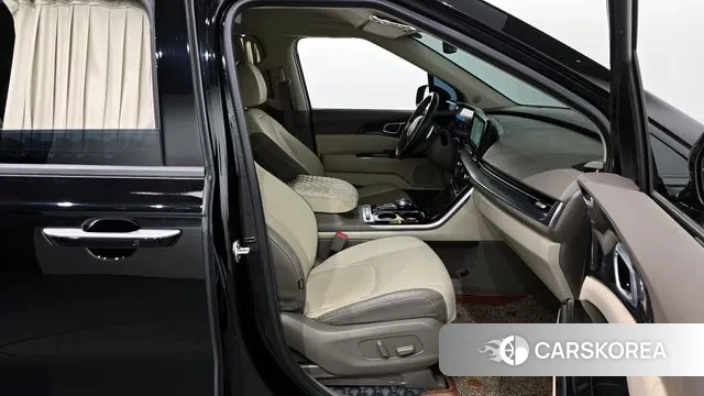 Kia Carnival 4th generation 2023 Черный из Кореи, фото 2