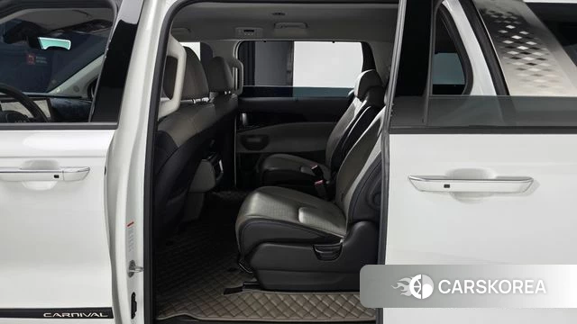 Kia The New Carnival 4th Generation 2024 Белый из Кореи, фото 2