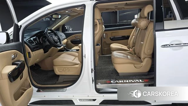 Kia The New Carnival 2018 Белый из Кореи, фото 2