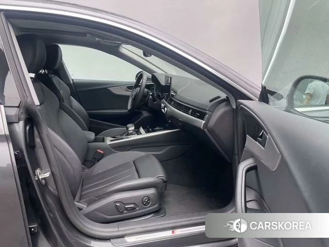 Audi A5 2024 Темно-серый из Китая, фото 2