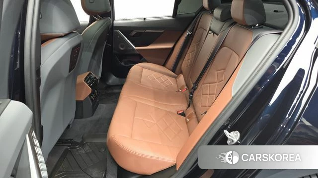 BMW 5 Series (G60) 2024 Черный из Кореи, фото 2