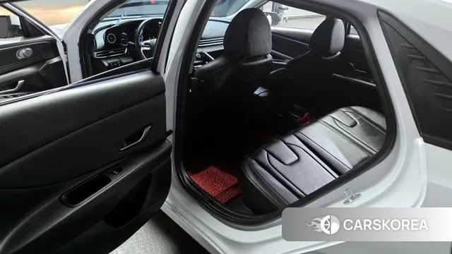 Hyundai Avante Hybrid (CN7) 2021 Белый из Кореи, фото 2