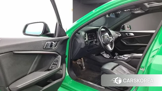 BMW 1 Series (F40) 2022 Зеленый из Кореи, фото 2