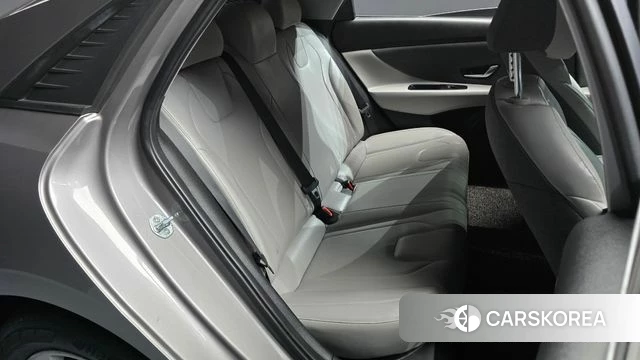 Hyundai Avante (CN7) 2020 Серебристо-серый из Кореи, фото 2