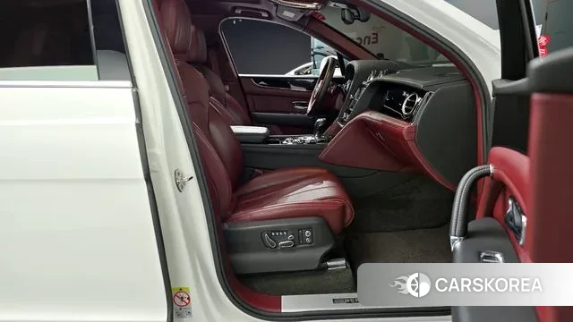 Bentley Bentayga 2020 Белый из Кореи, фото 2