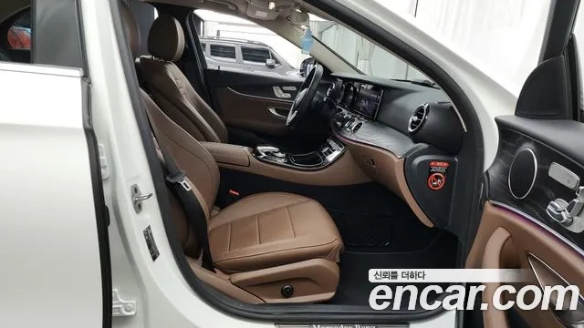 Mercedes-Benz E-Class W213 2019 Белый из Кореи, фото 2