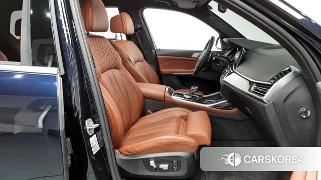 BMW X7 (G07) 2022 Черный из Кореи, фото 2