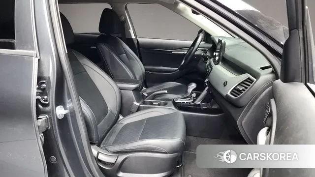 Kia Seltos 2020 Серый из Кореи, фото 2