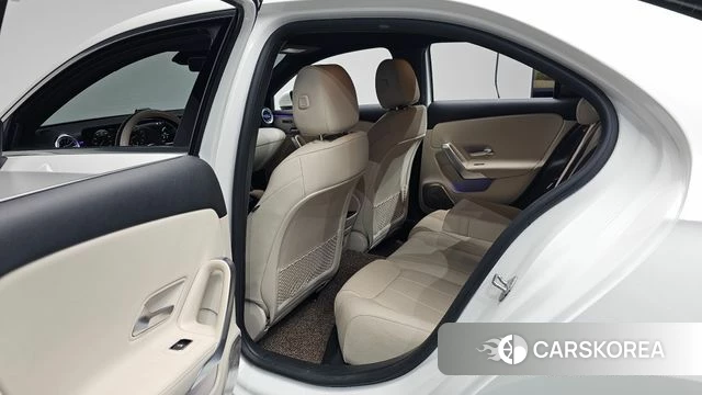Mercedes-Benz A-Class W177 2022 Белый из Кореи, фото 2