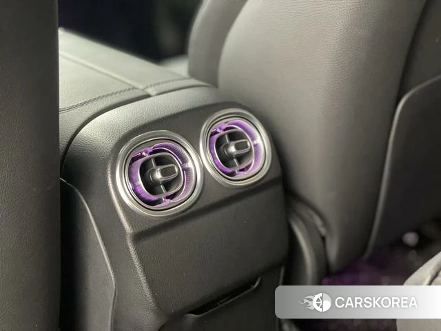 Mercedes-Benz Class C 2022 Белый из Китая, фото 2