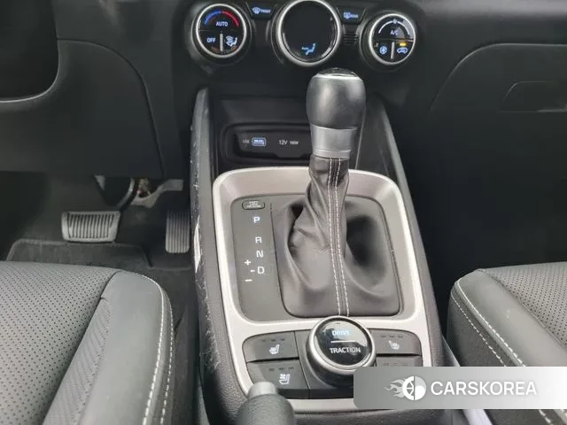 Hyundai Venue 2021 Белый из Кореи, фото 2