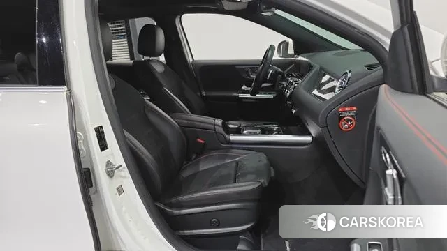 Mercedes-Benz GLA - Class H247 2020 Белый из Кореи, фото 2