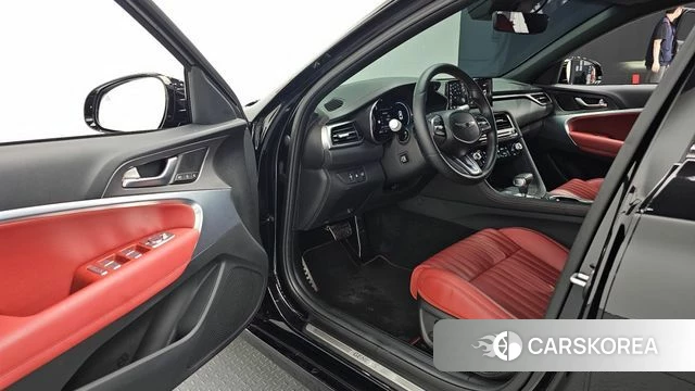 Genesis The New G70 2024 Черный из Кореи, фото 2